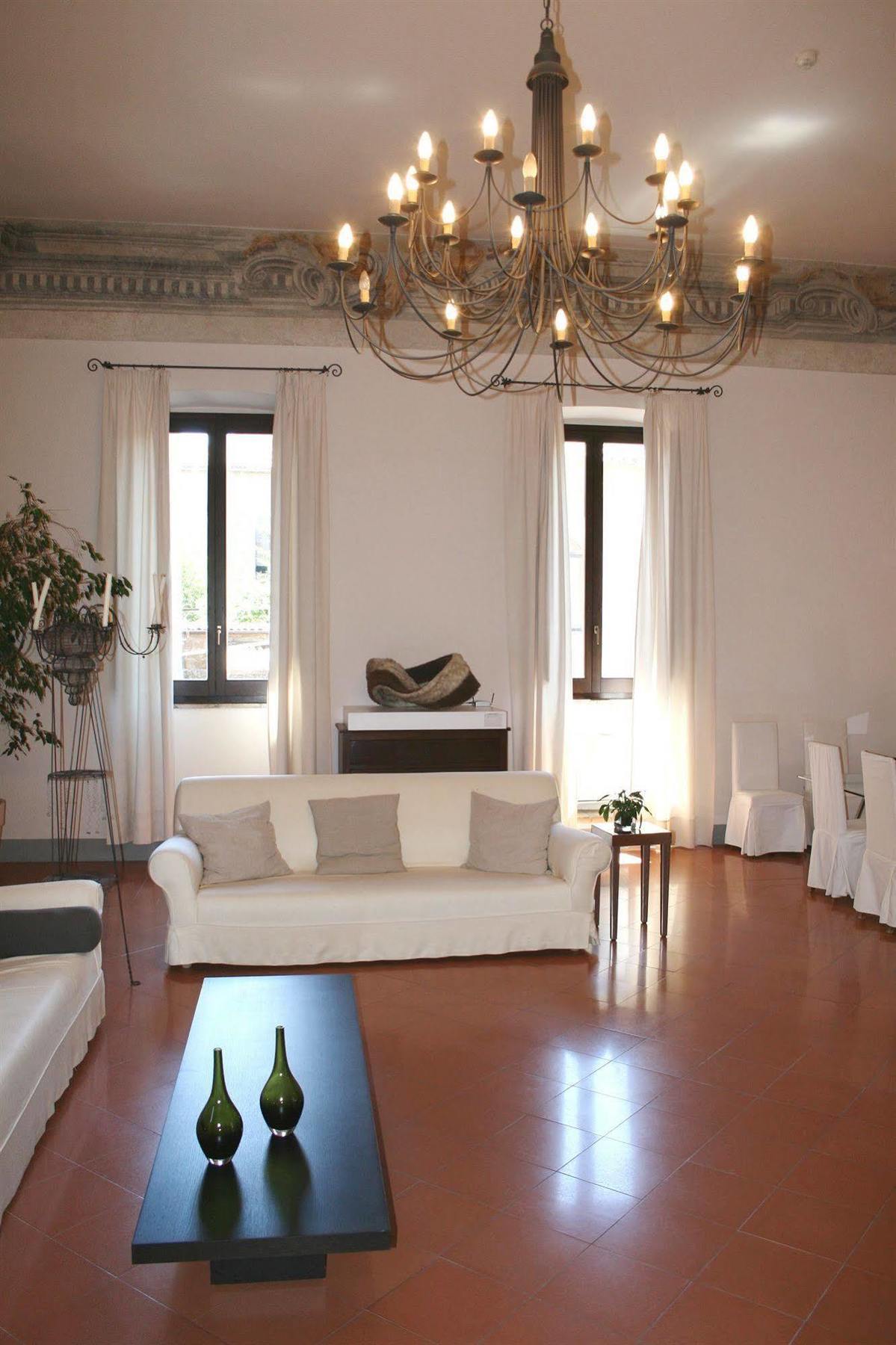 Palazzo Piccolomini Hotel 4*